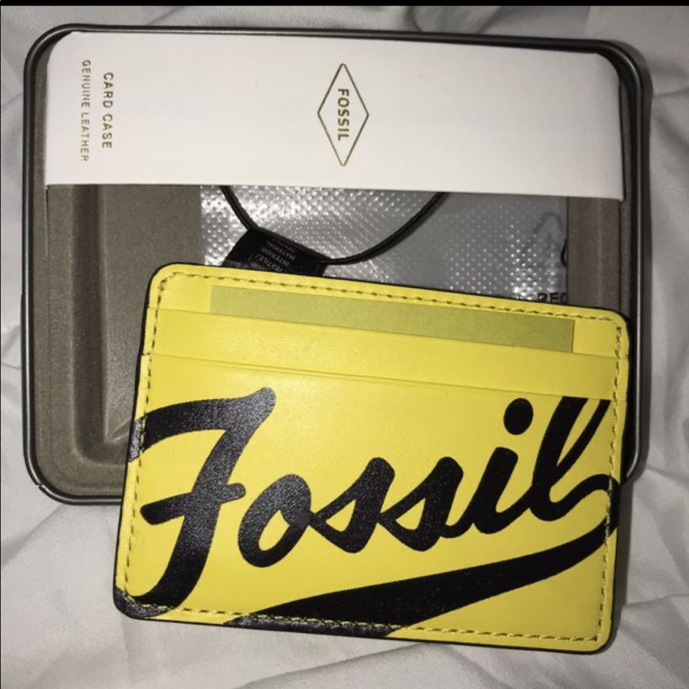 Fossil yellow case